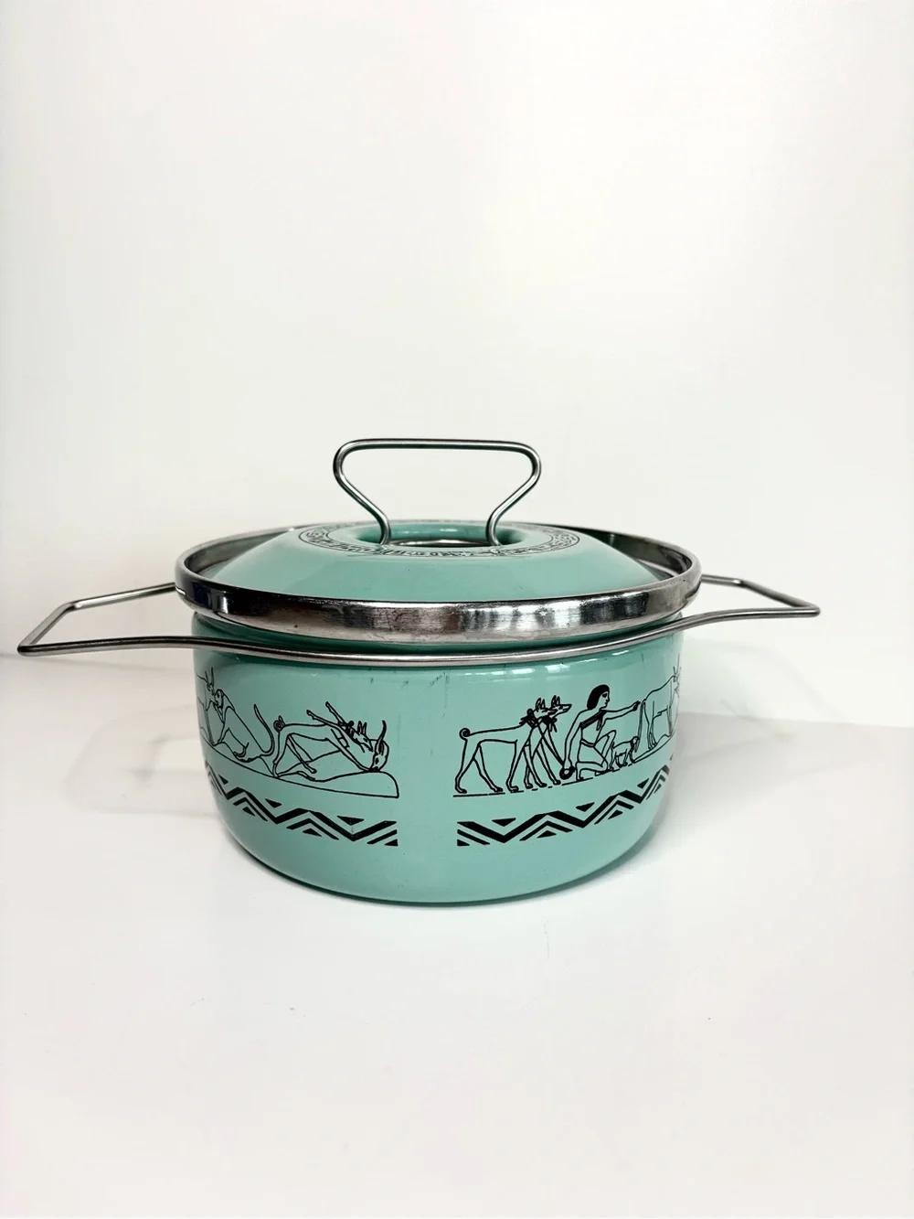 Vintage Siltal Italy Enamel 2 Quart Pot Dutch Oven Egyptian Revival Pattern